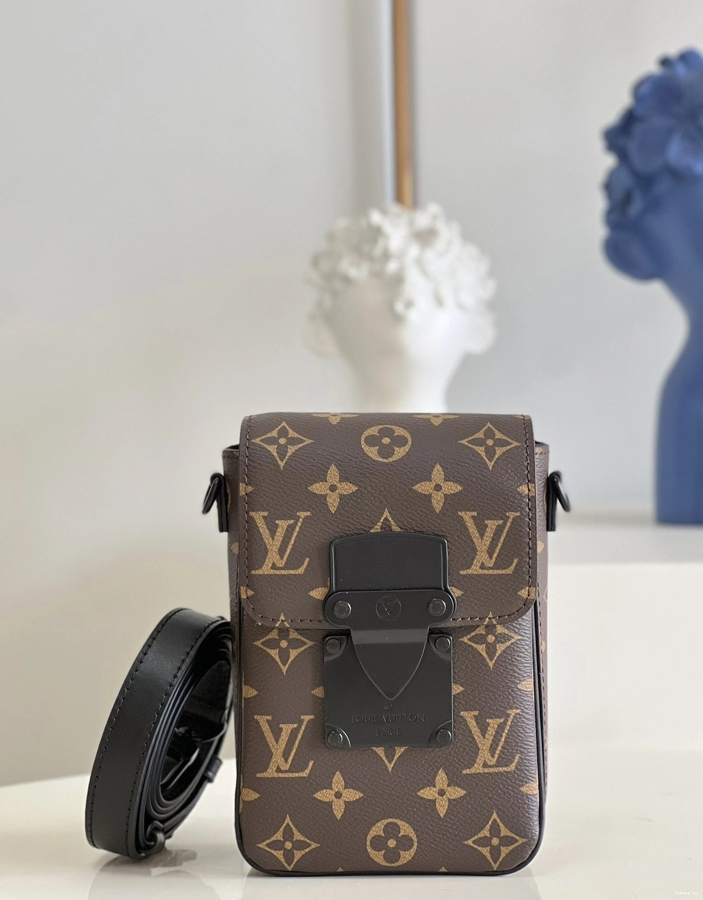 Cheap WEARABLE VUITTON VERTICAL S-LOCK LOUIS WALLET 0804